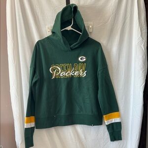 Women’s Fanatics small Greenbay Packers hoodie. Packers is embroidered